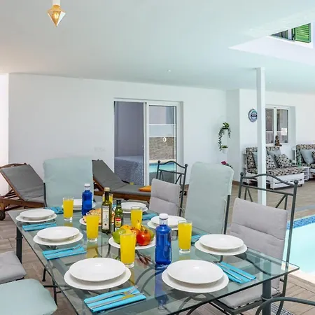 Deluxe By Puerto del Carmen (Lanzarote)